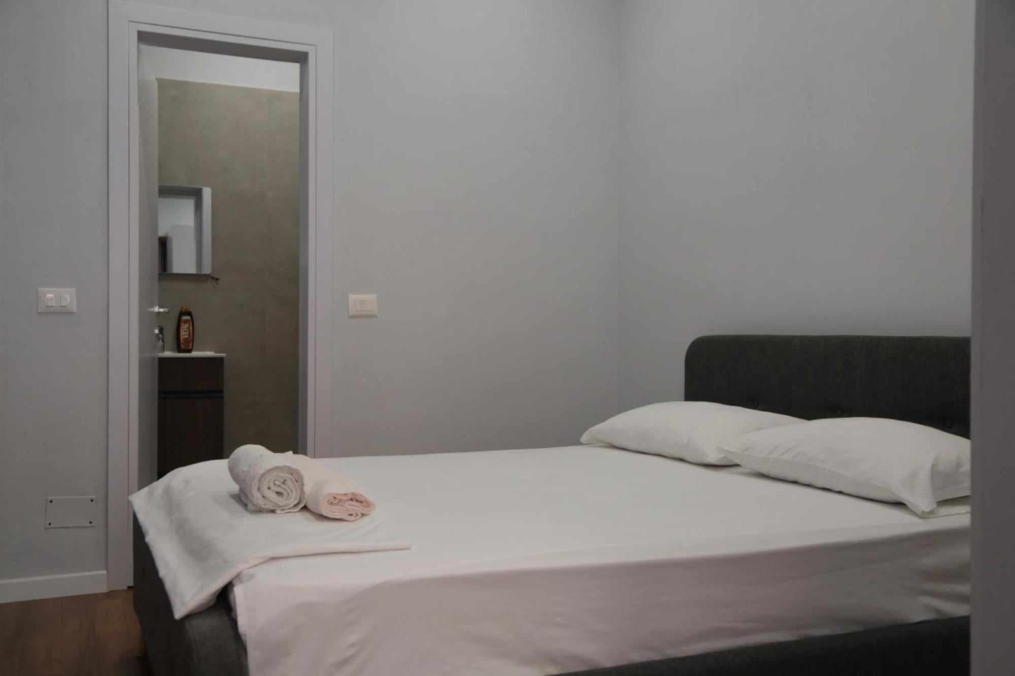 Be Solei Studio Apartments Sol 1 Tirana Esterno foto